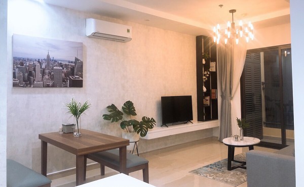 CHO THUÊ CĂN HỘ 2PN TẦNG 9 – VIEW HỒ BƠI GIÁ CỰC TỐT 9 TRIỆU